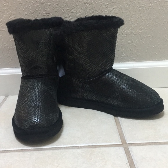 UGG Shoes - Brand new Black Uggs